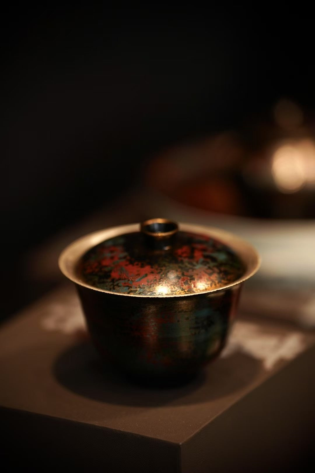 Lacquered Gaiwan with Silver Inlay · Auspicious Crest 大漆鎏银盖碗|鸿运当头系列